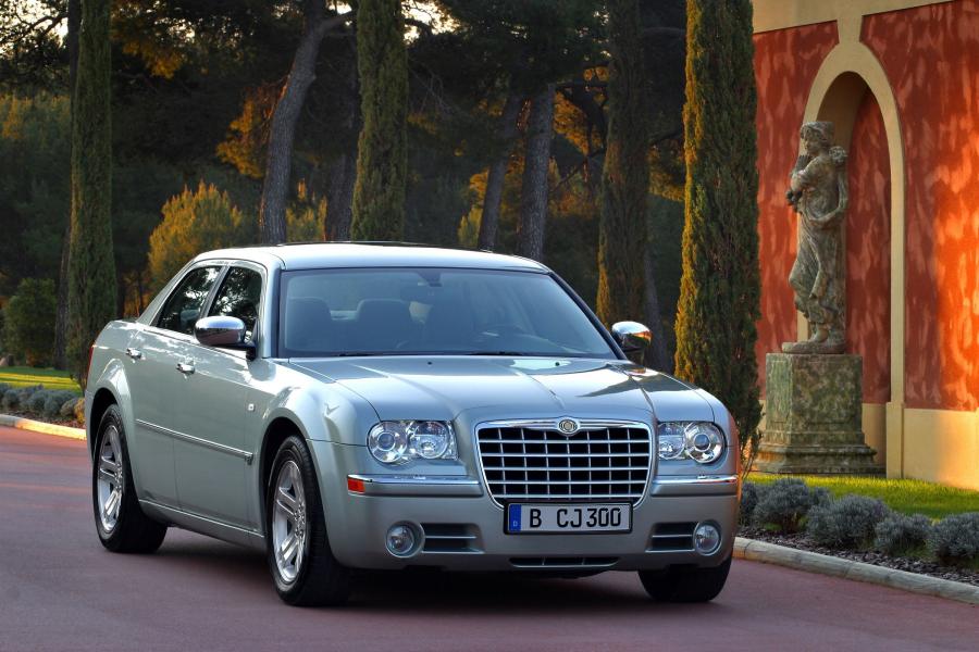  Chrysler 300C (LX) 2005 года  (фото 92 из 120)